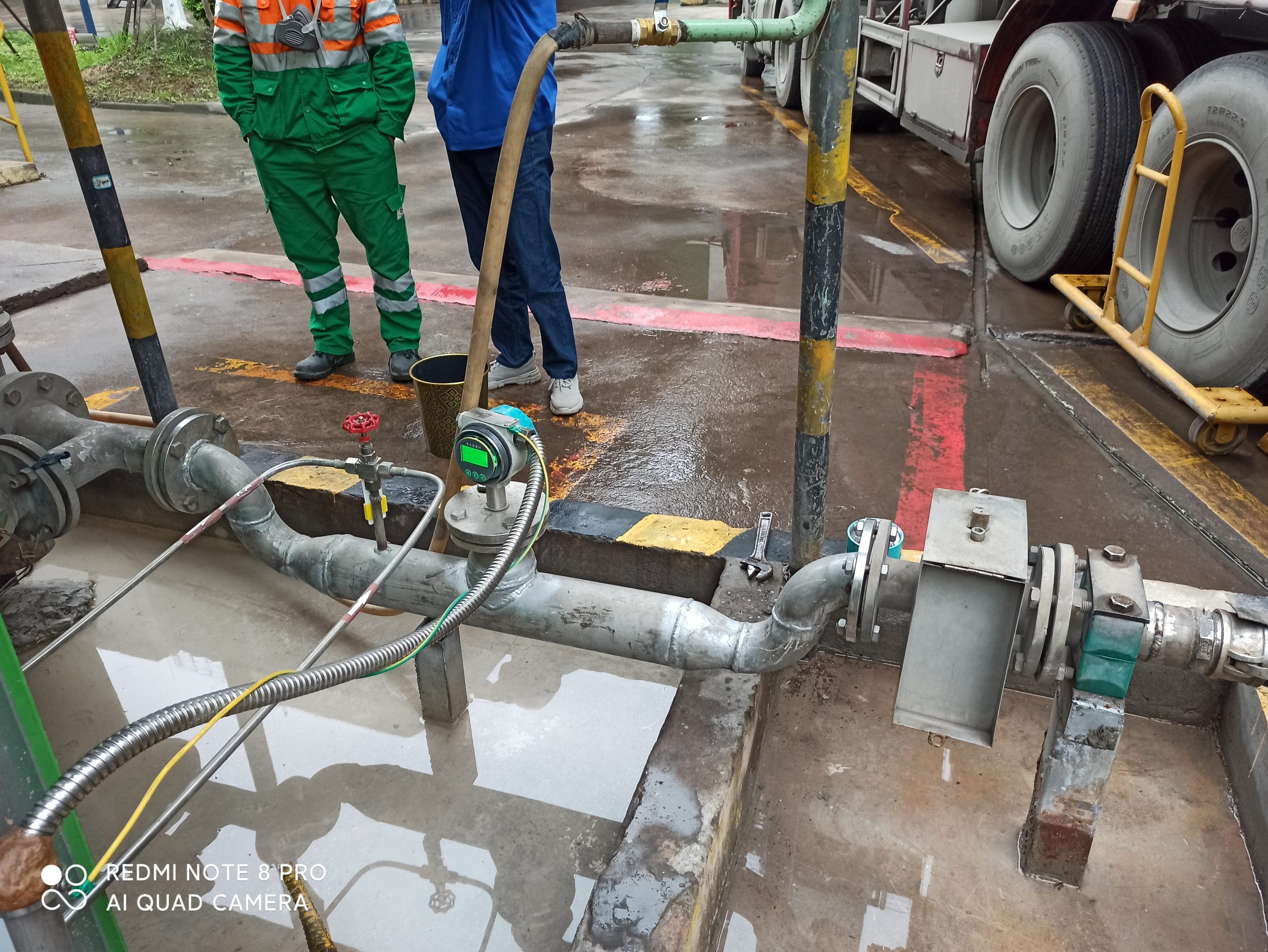 西安云儀工業在線音叉密度計：賦能油田與采油廠精準高效生產